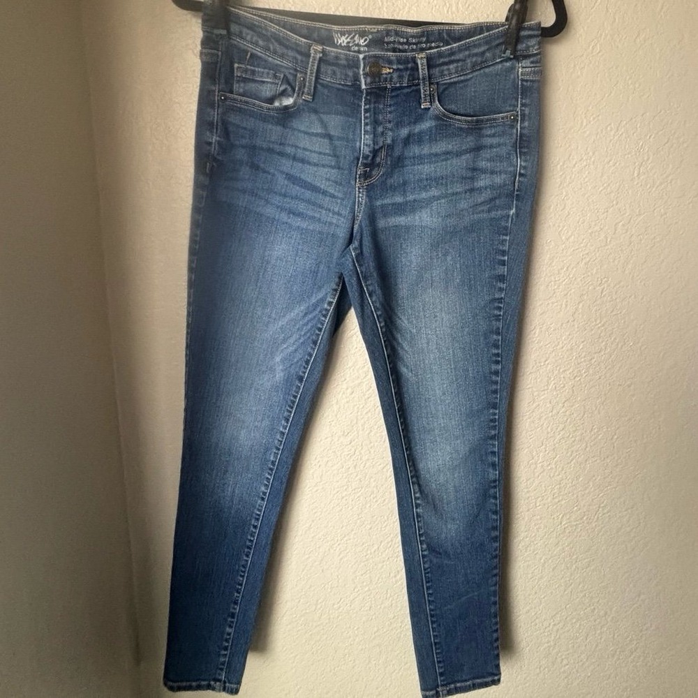 Massimino Mid-Rise Skinny 6 Short